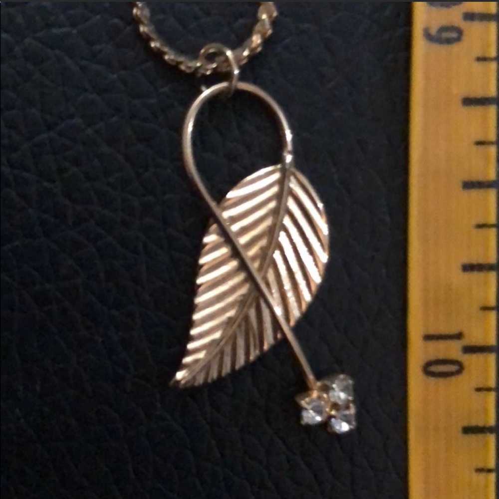 Gold Tone Leaf Necklace